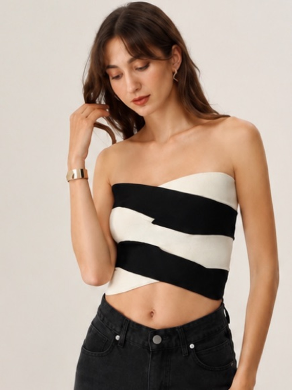 CIDER Bandeu Black and White Striped tube top Monochrome minimalist